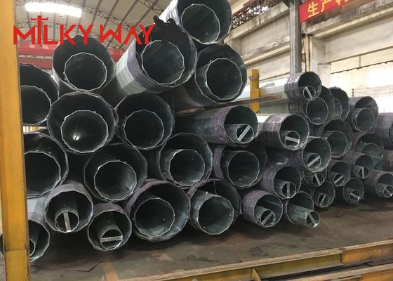 품질  Galvanized Steel Power Pole with Octagonal Shape and Bitumen Coating Available in 35FT to 90FT Lengths 공장