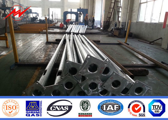 거리 조명을 위한 강철 극이 7m 두 배 팔 뜨거운 복각에 의하여 직류 전기를 통했습니다