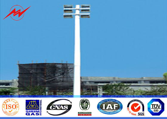 홍수 점화를 위한 원형 손전등 위원회를 가진 고도 높은 돛대 폴란드에 있는 70 미터