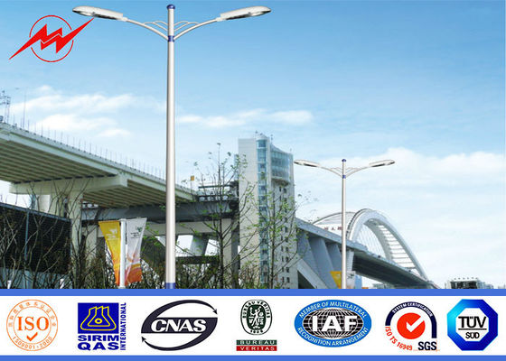 주차 지역을 위한 내진성 1.5M 배반 팔 태양 에너지 전등 기둥