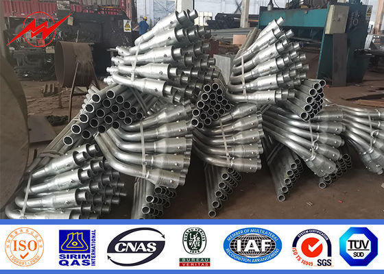 도로와 고속도로를 위한 6m 7m 8m 플랜지형 가로등 철주